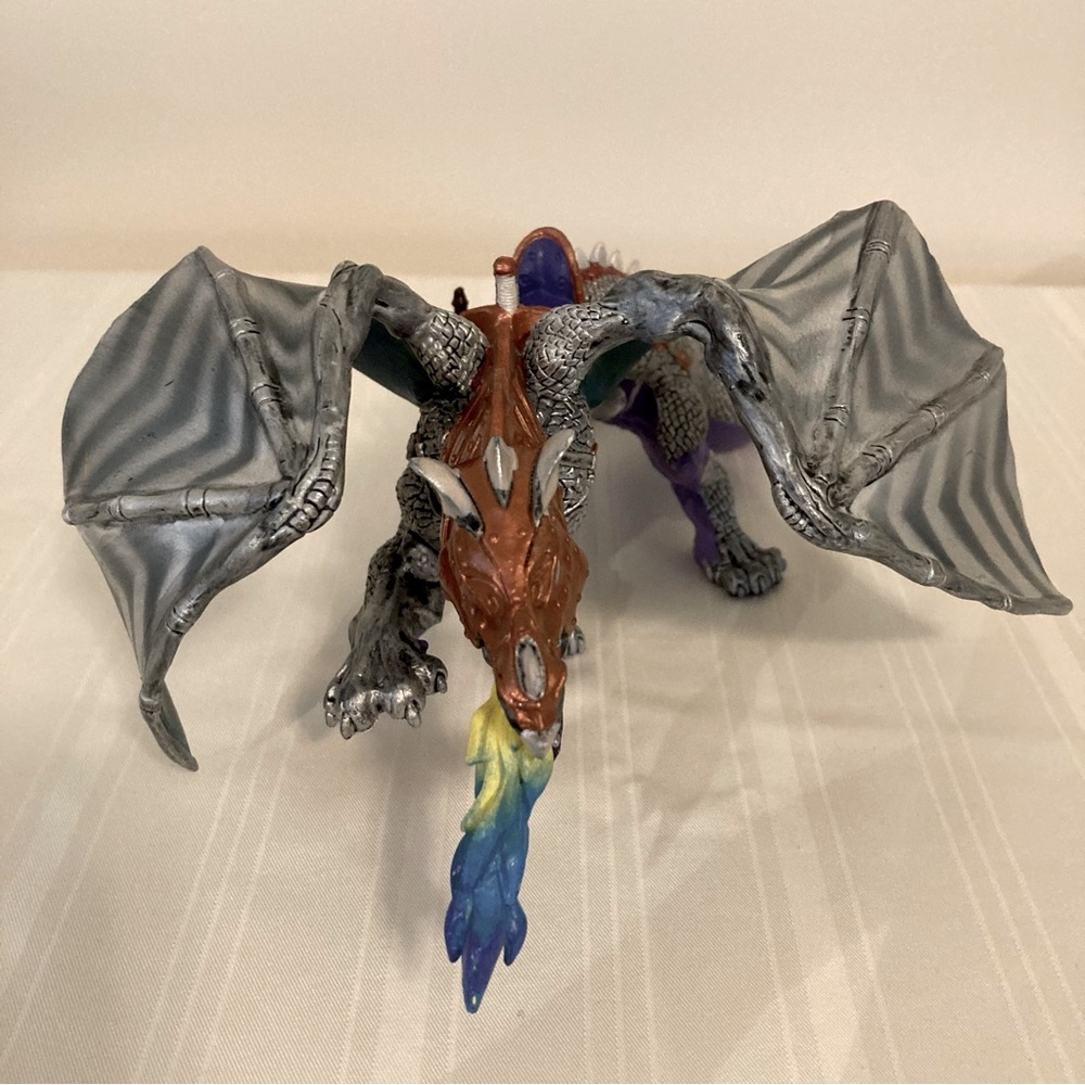 Papo 2007 Silver Fire Breathing Drago w/Bronze Armor Blue Flame Includes sword